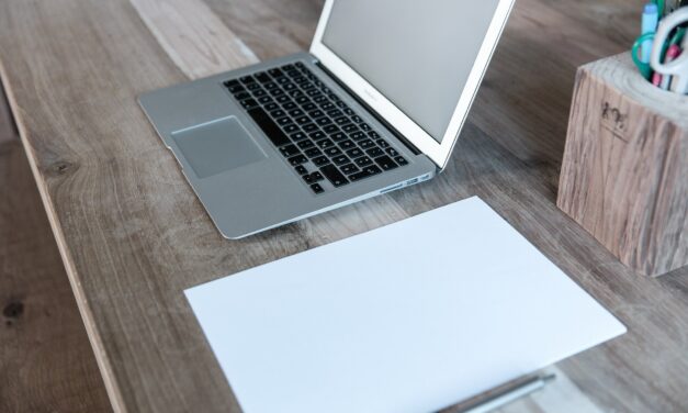 Quando devo carregar a bateria do notebook?