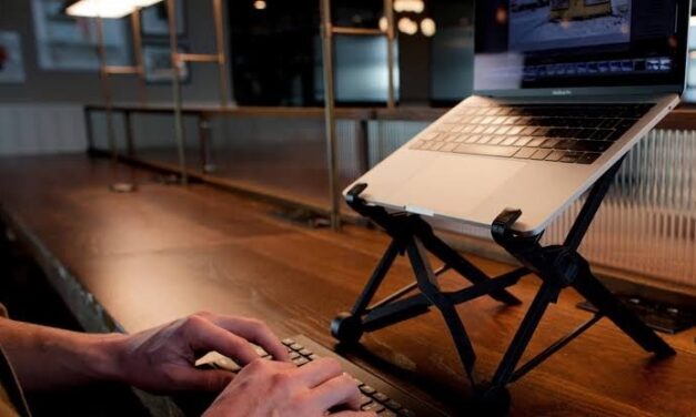 POR QUE USAR SUPORTE PARA NOTEBOOK