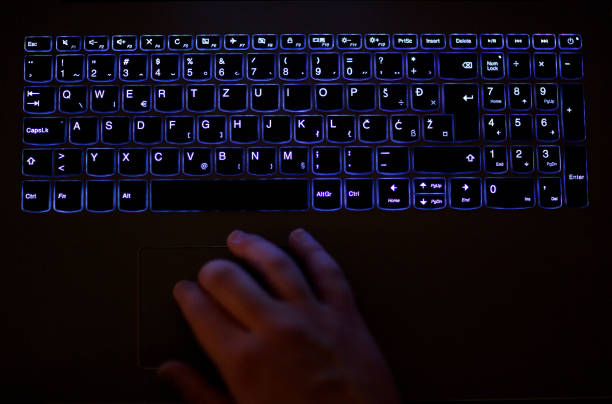 Como fazer o teclado do notebook brilhar